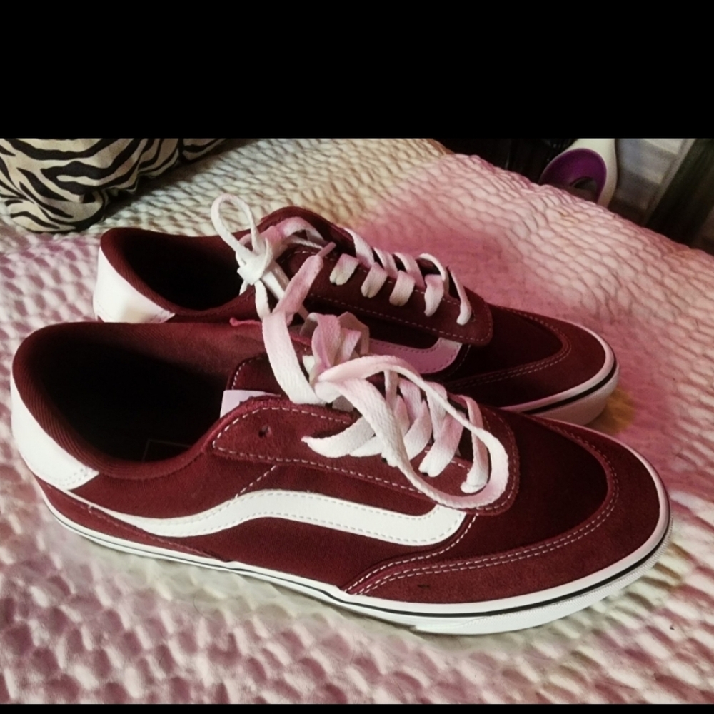 NEW Vans Brooklyn Sneaker